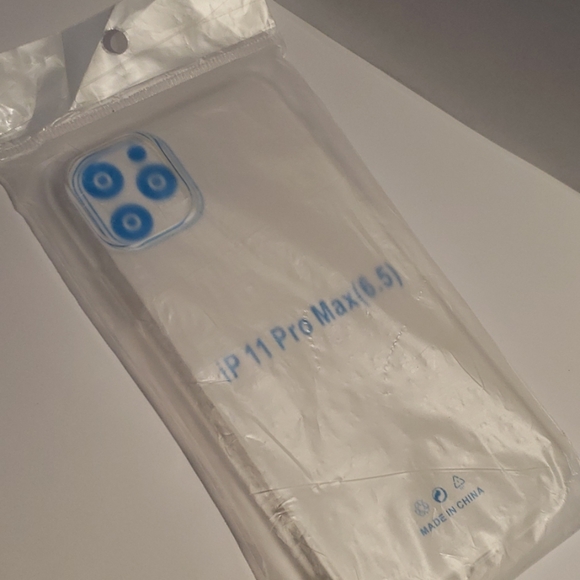 Phone Case iphone 11 Pro Max Shockproof Ultra Thin. Set of 2 - Picture 8 of 8